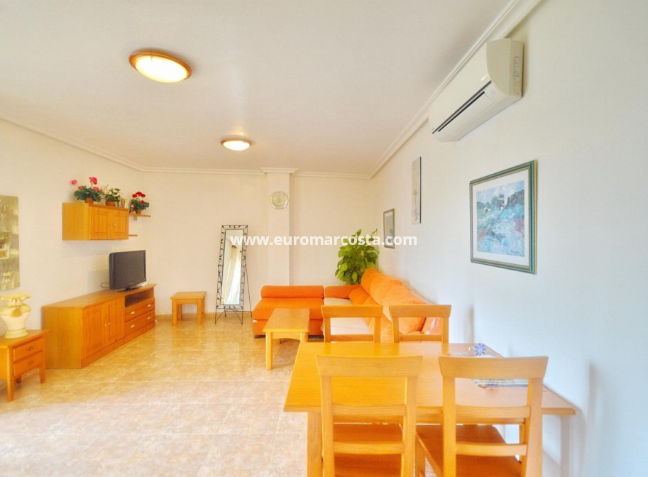 Objekte zum Wiederverkauf - Wohnung - Orihuela Costa
