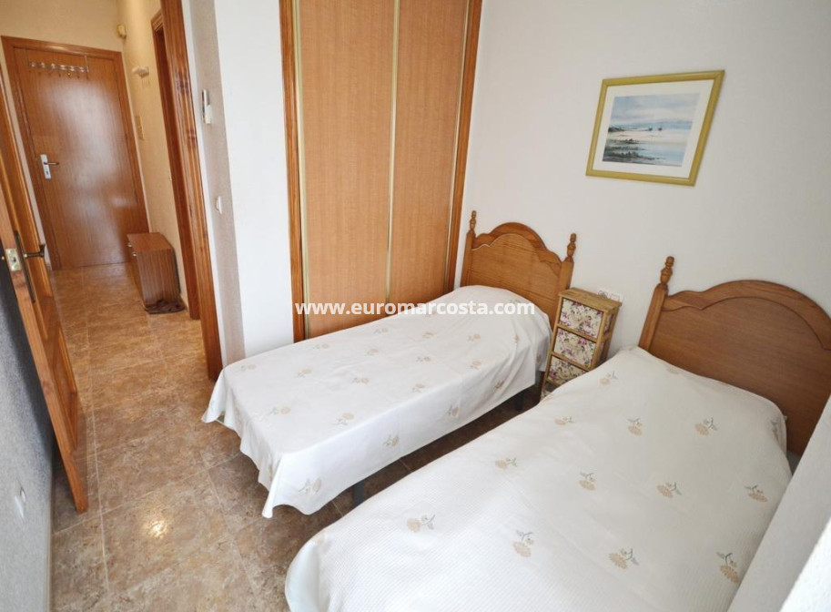 Objekte zum Wiederverkauf - Wohnung - Orihuela Costa