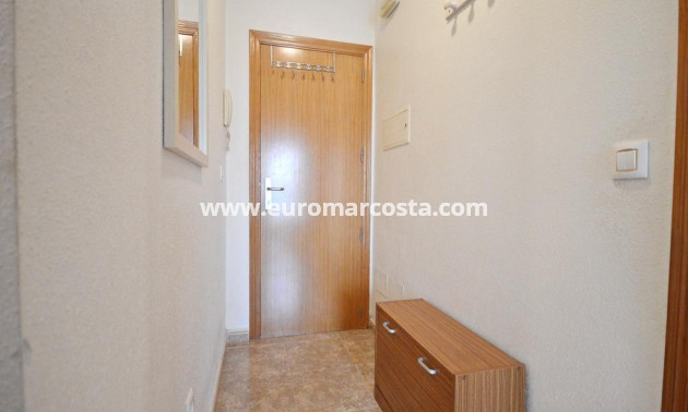 Objekte zum Wiederverkauf - Wohnung - Orihuela Costa