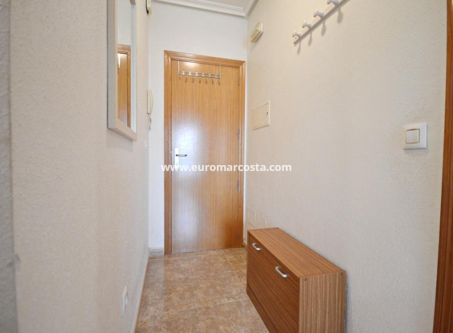 Objekte zum Wiederverkauf - Wohnung - Orihuela Costa