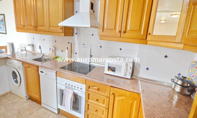 Objekte zum Wiederverkauf - Wohnung - Orihuela Costa