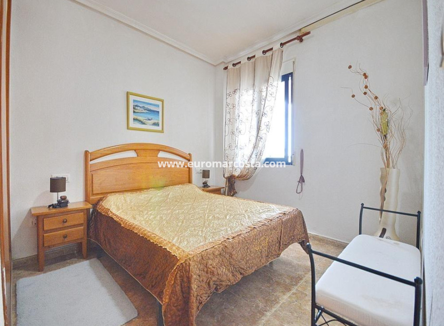 Objekte zum Wiederverkauf - Wohnung - Orihuela Costa
