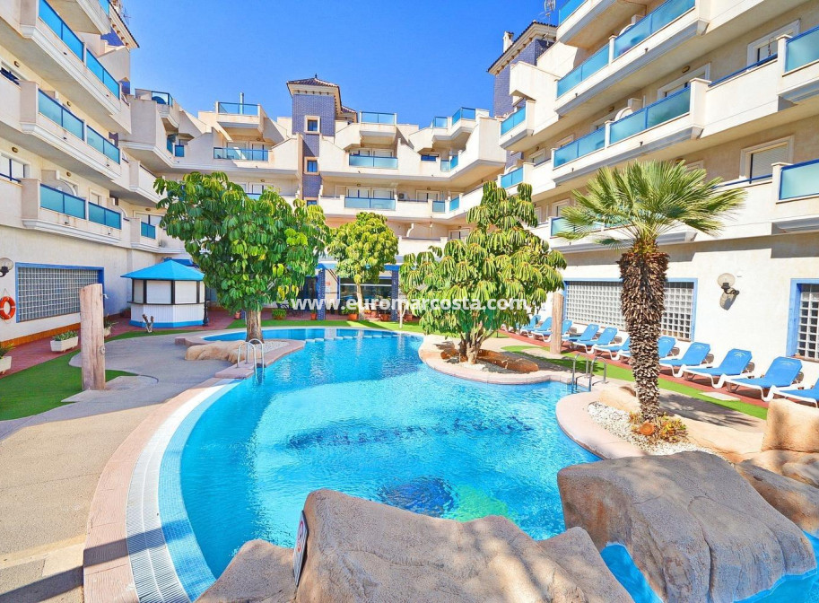 Objekte zum Wiederverkauf - Wohnung - Orihuela Costa