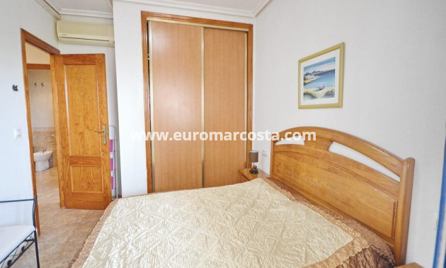Objekte zum Wiederverkauf - Wohnung - Orihuela Costa