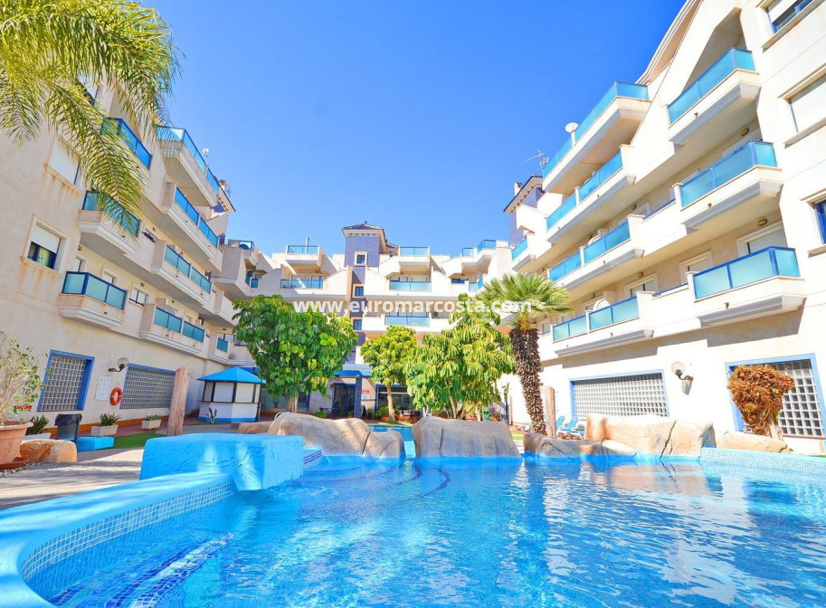 Objekte zum Wiederverkauf - Wohnung - Orihuela Costa