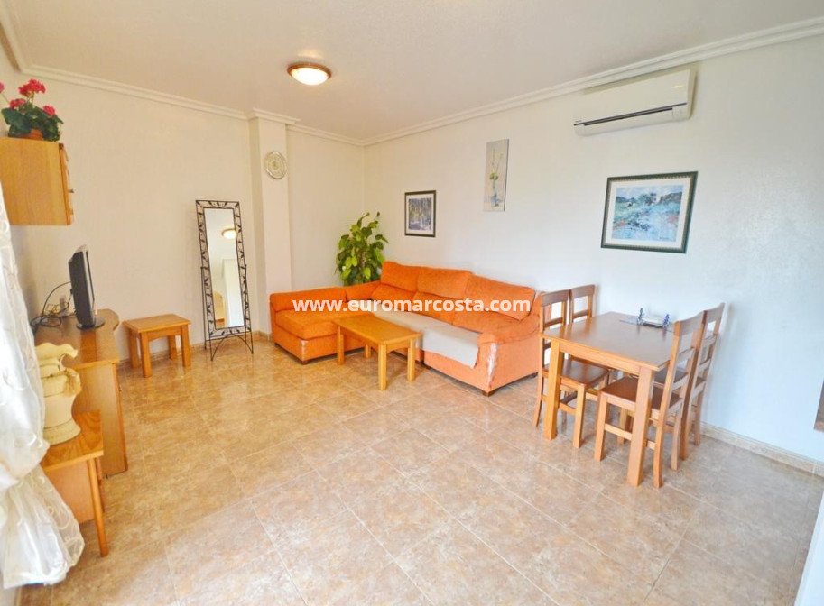 Objekte zum Wiederverkauf - Wohnung - Orihuela Costa