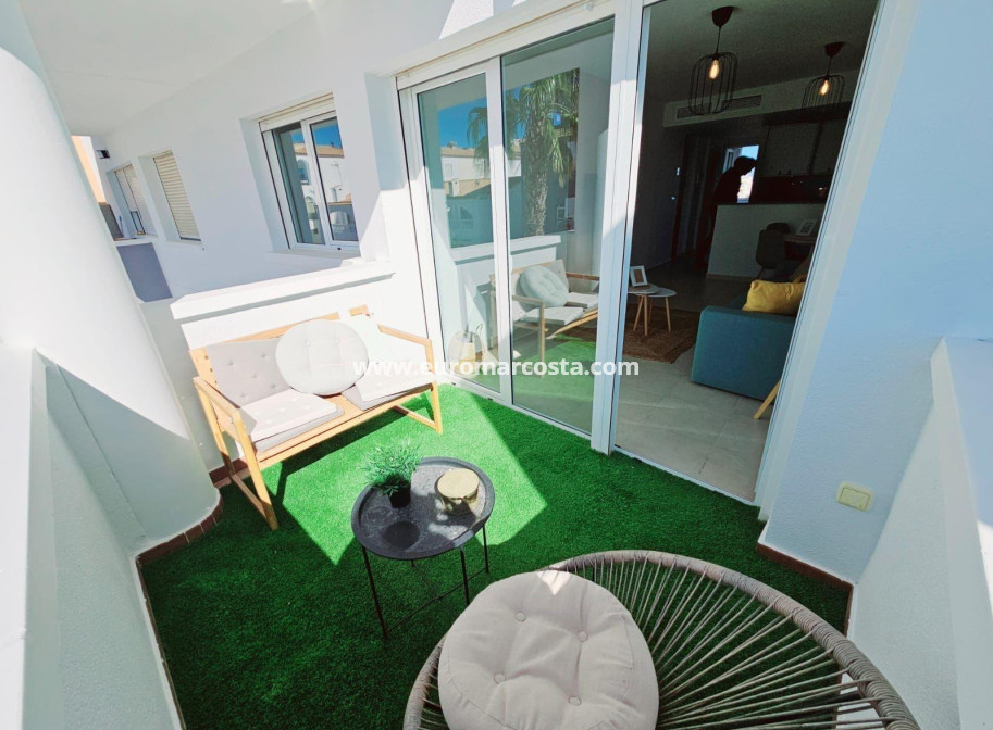 Sale - Apartment / flat - Torrevieja - TORREVIEJA