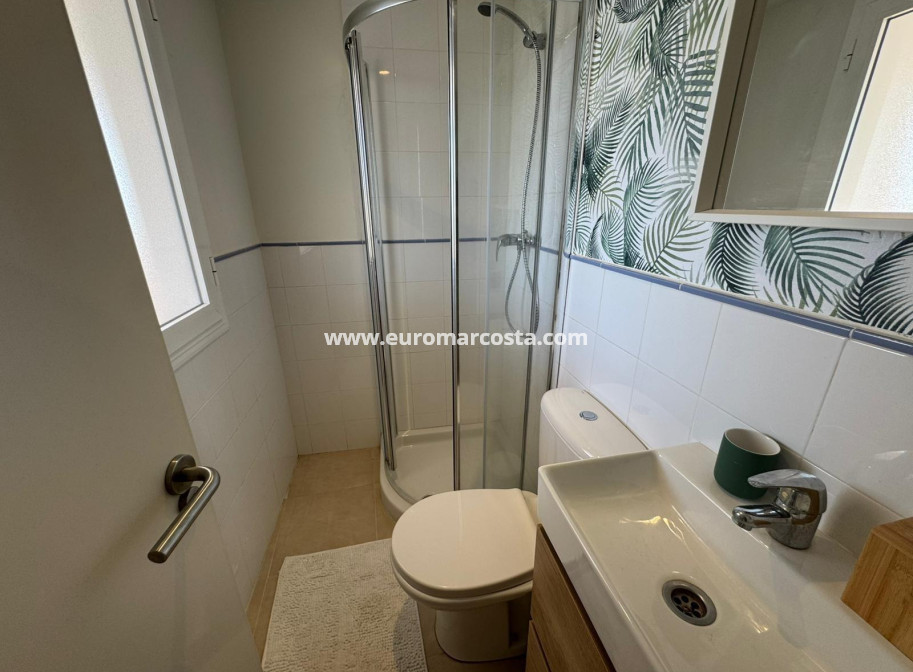 Sale - Apartment / flat - Torrevieja - TORREVIEJA