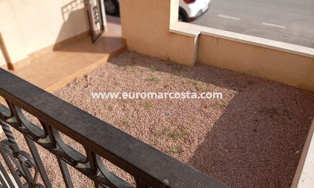 Sale - Townhouse - Daya Vieja