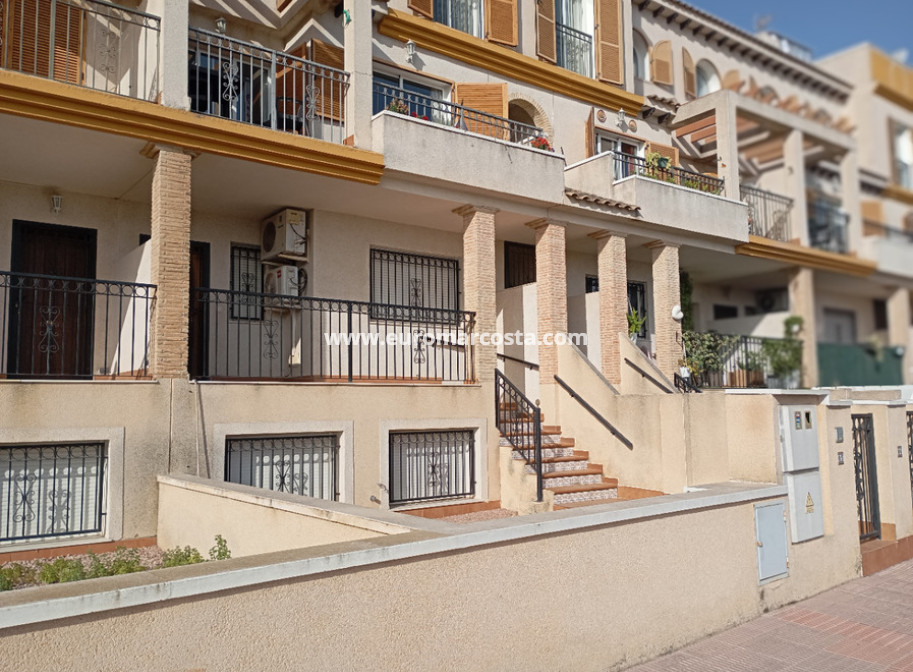 Sale - Townhouse - Daya Vieja