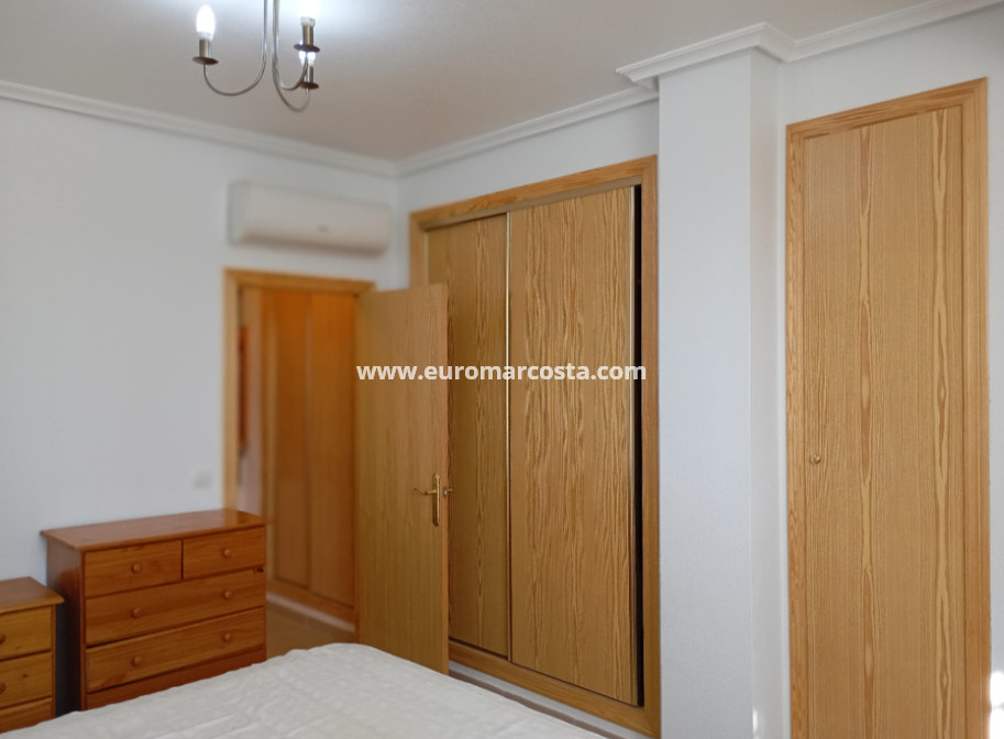 Sale - Townhouse - Daya Vieja