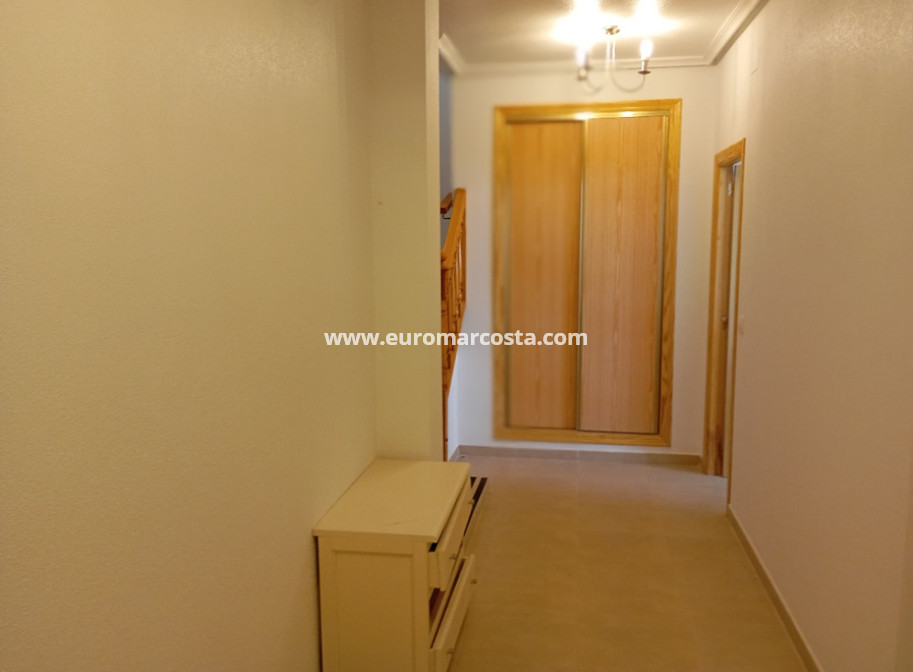 Sale - Townhouse - Daya Vieja