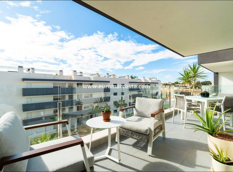 Objekte zum Wiederverkauf - Wohnung - Orihuela Costa