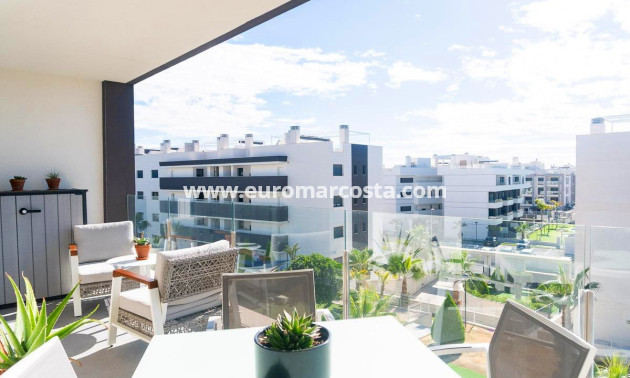 Objekte zum Wiederverkauf - Wohnung - Orihuela Costa