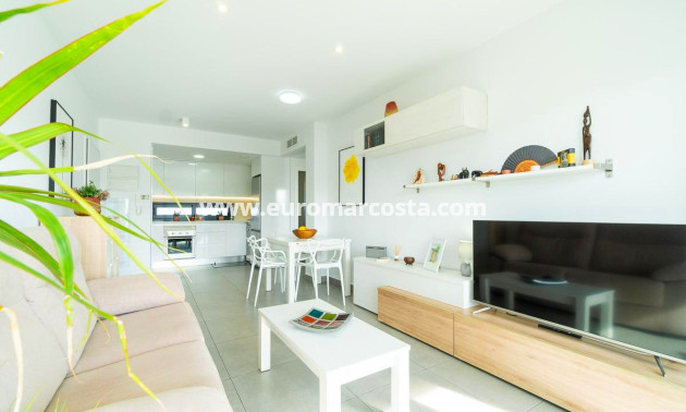 Objekte zum Wiederverkauf - Wohnung - Orihuela Costa