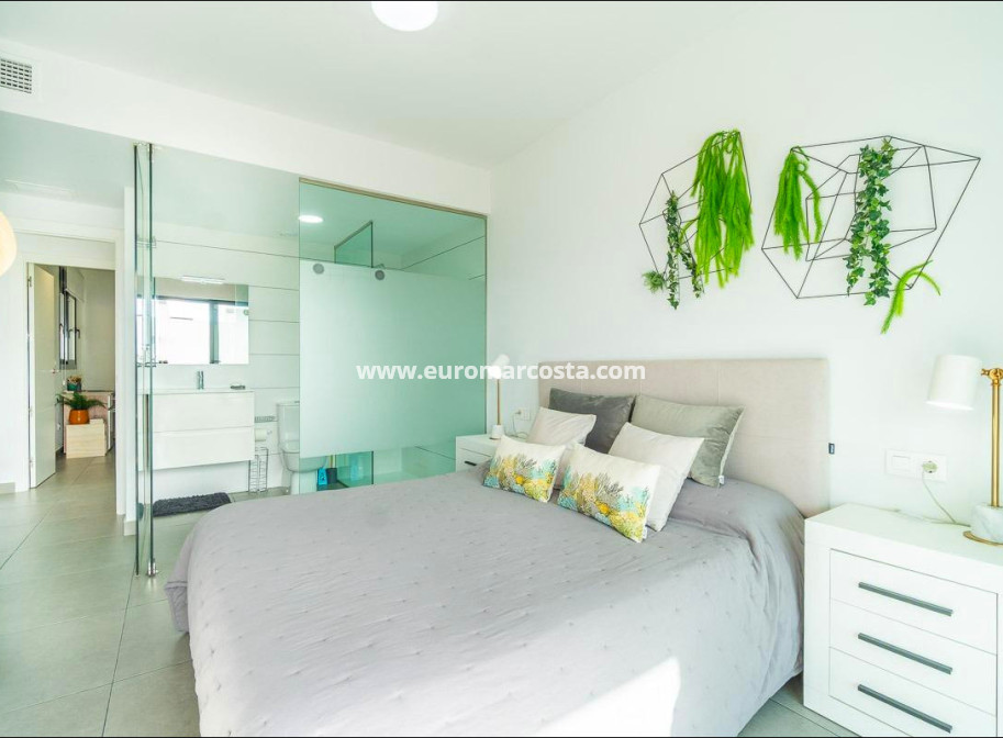 Objekte zum Wiederverkauf - Wohnung - Orihuela Costa
