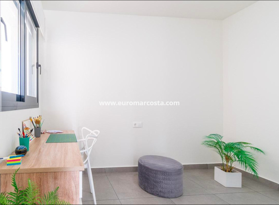 Objekte zum Wiederverkauf - Wohnung - Orihuela Costa