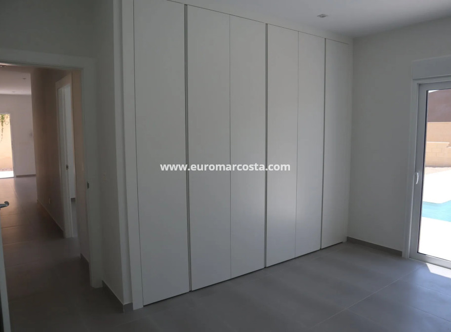 New Build - detached - La Romana
