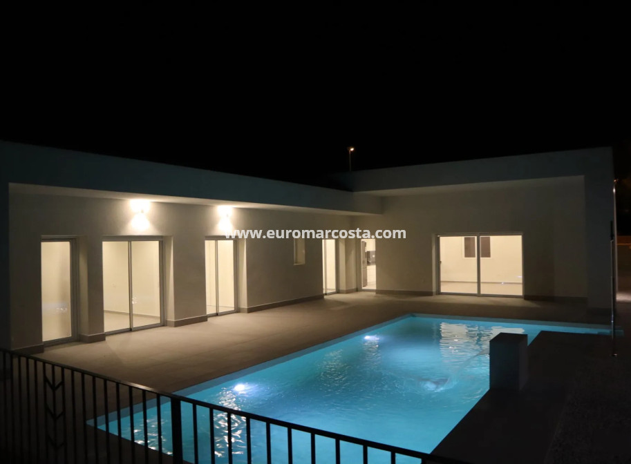 New Build - detached - La Romana