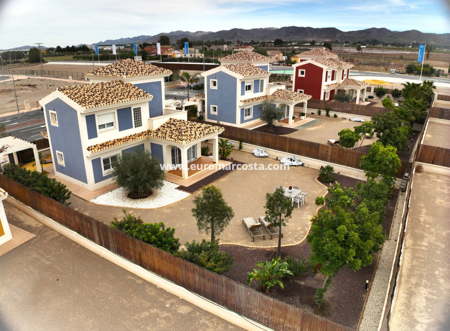 New Build - detached - Purias