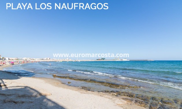 Sale - Townhouse - Torrevieja - Playa de los Naufragos