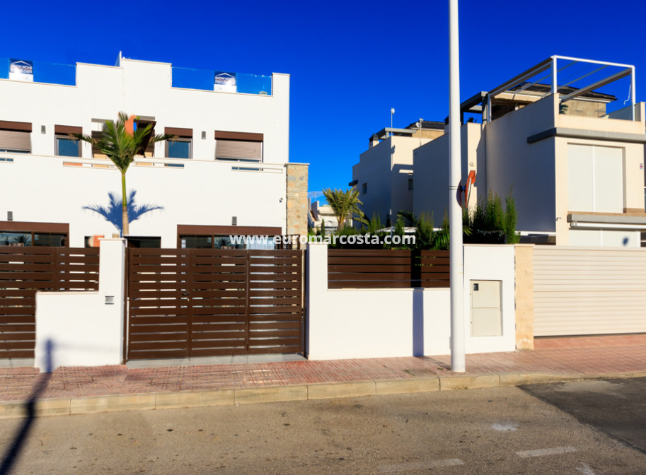 New Build - terraced - Pilar de la Horadada