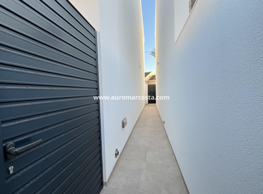 Nueva construcción  - detached - San Pedro del Pinatar - San Pedro de Pinatar