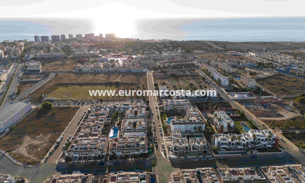 New Build - low-bungalow - Pilar de la Horadada