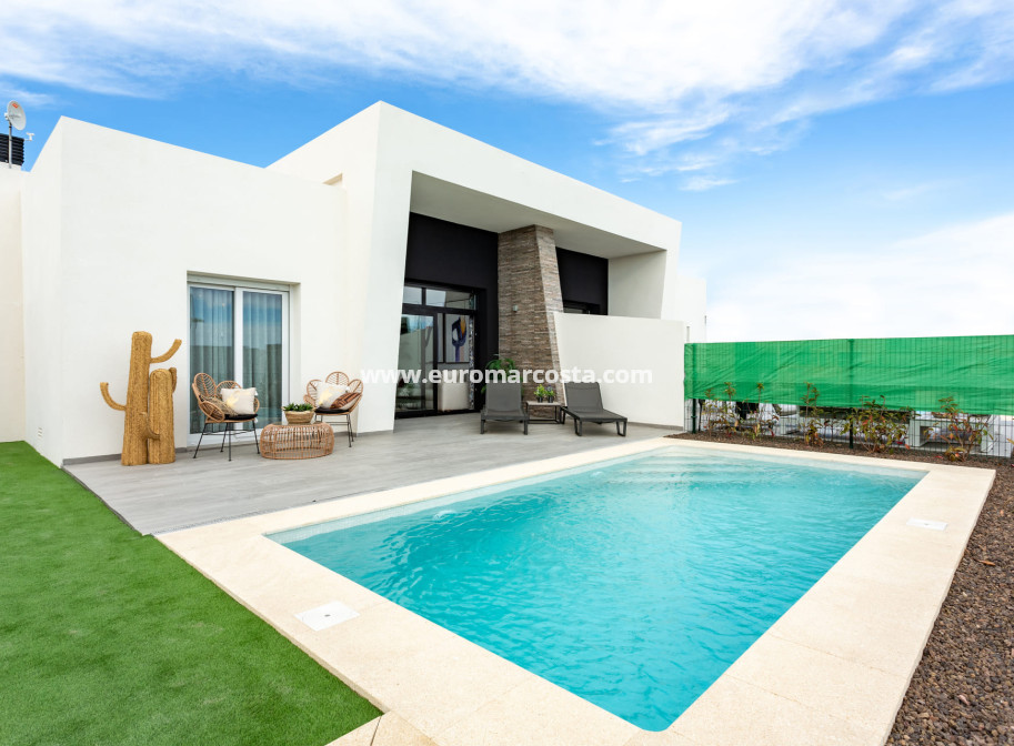 New Build - terraced - Algorfa