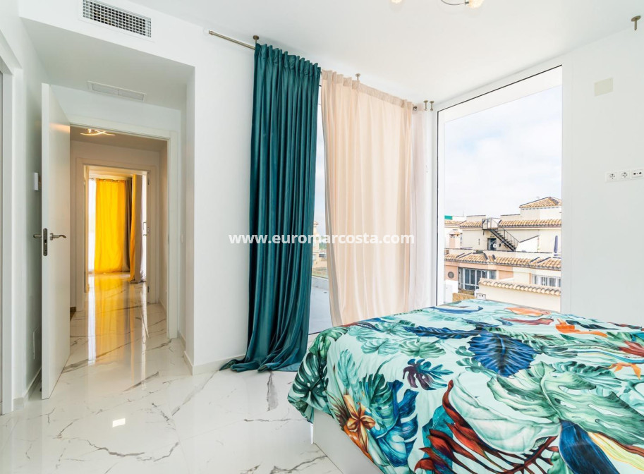New Build - terraced - Orihuela Costa
