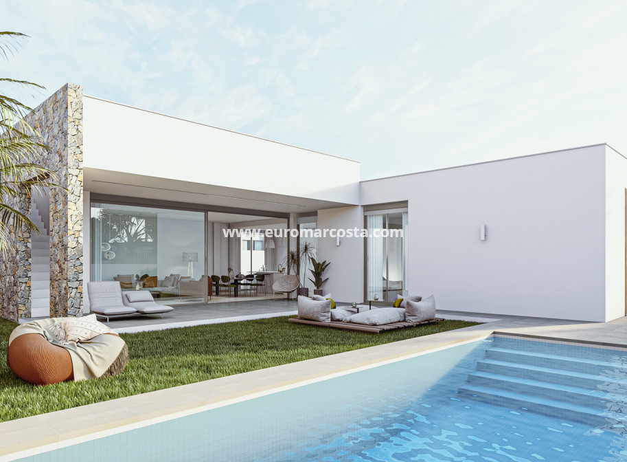 New Build - detached - Islas Menores