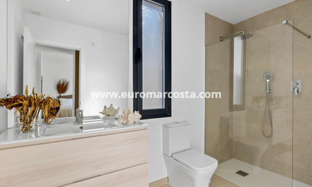 New Build - detached - Islas Menores