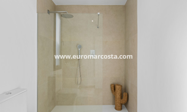 New Build - detached - Islas Menores