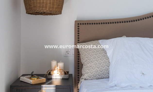 New Build - detached - Islas Menores