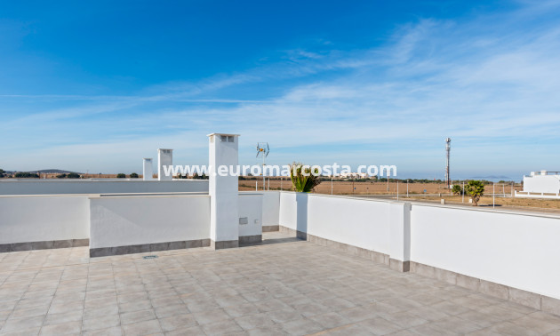 New Build - detached - Islas Menores