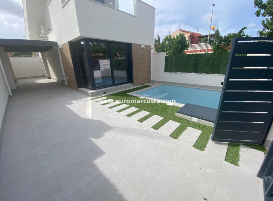 Nueva construcción  - detached - Los Alcazares - Murcia