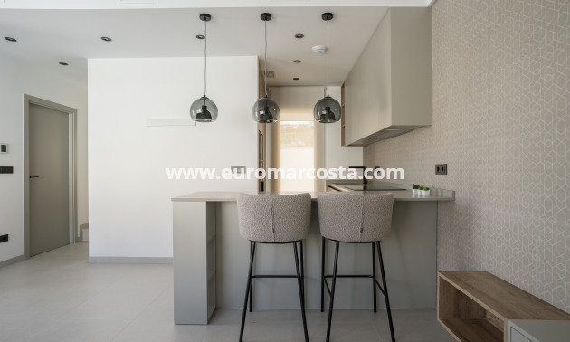 Nueva construcción  - detached - San Miguel de Salinas