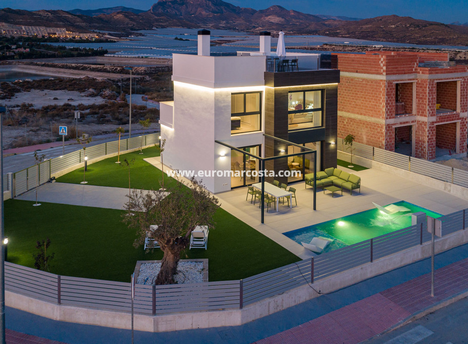Nueva construcción  - detached - Muchamiel - Alicante