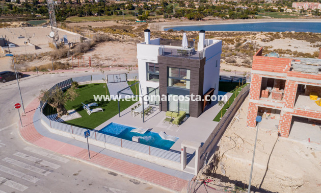 Nueva construcción  - detached - Muchamiel - Alicante