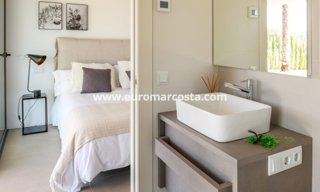 Nueva construcción  - Villa - Dehesa de Campoamor