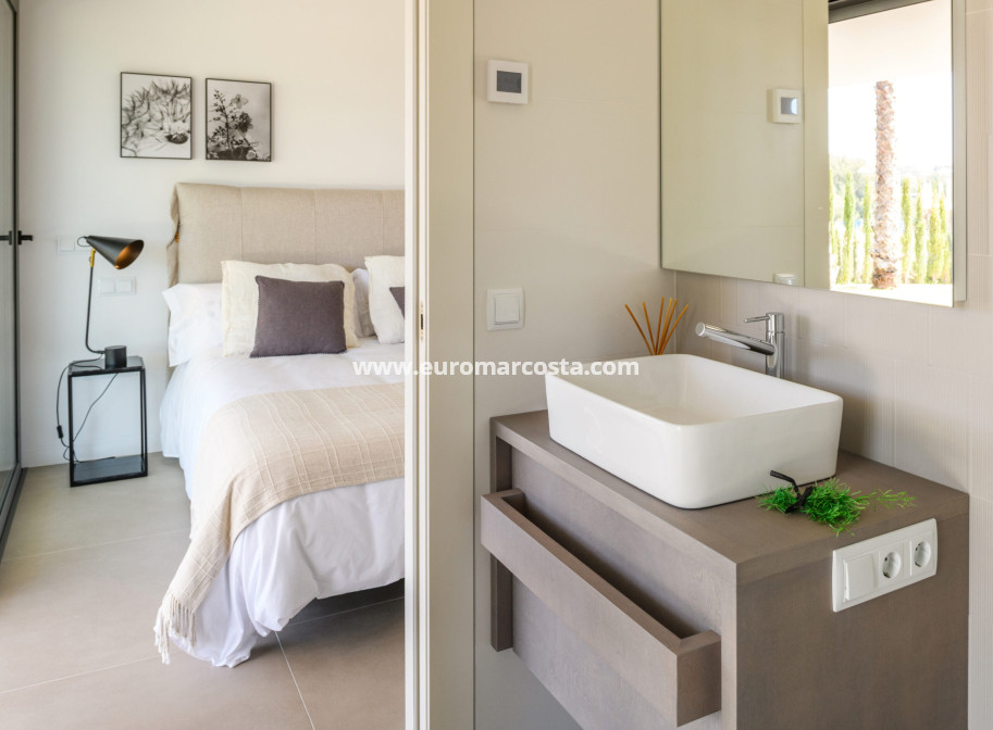 Nueva construcción  - Villa - Dehesa de Campoamor