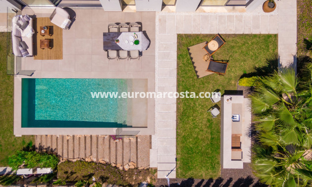 Nueva construcción  - Villa - Dehesa de Campoamor