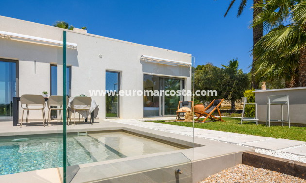 Nueva construcción  - Villa - Dehesa de Campoamor