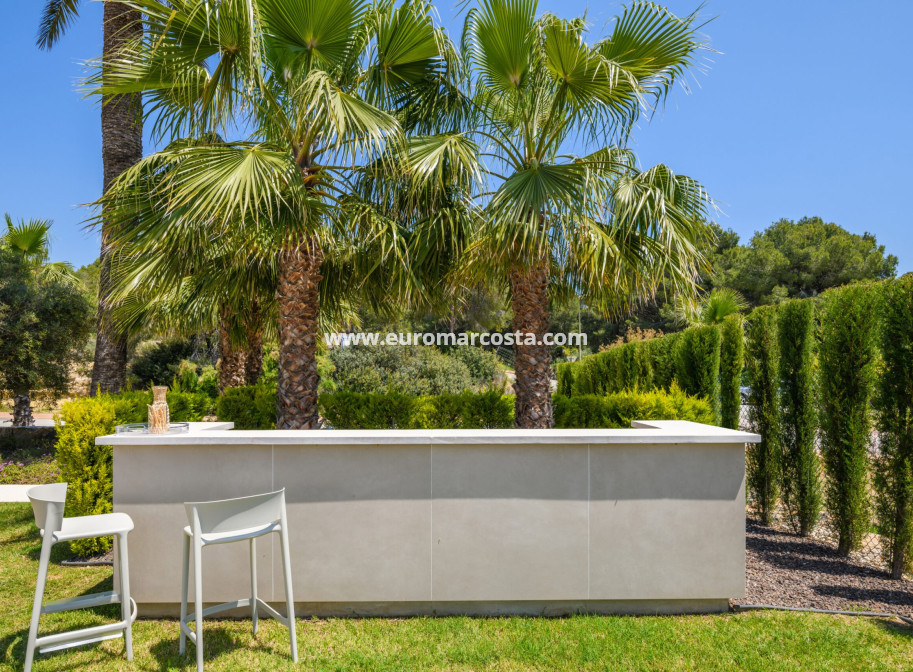 Nueva construcción  - Villa - Dehesa de Campoamor