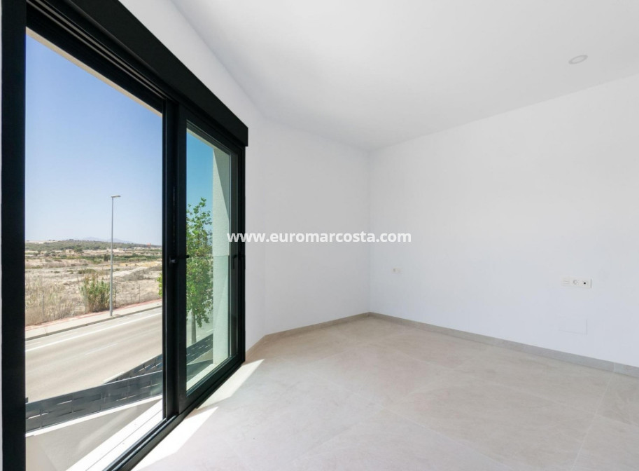 Nueva construcción  - Quad - Benijofar