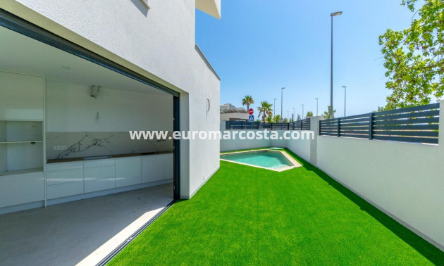 Nueva construcción  - Quad - Benijofar