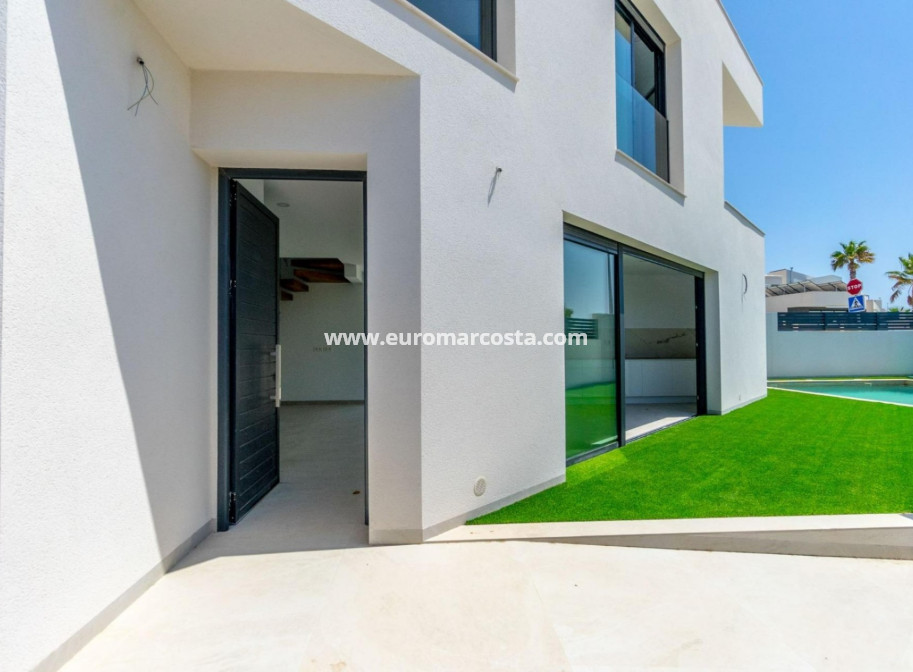 Nueva construcción  - Quad - Benijofar