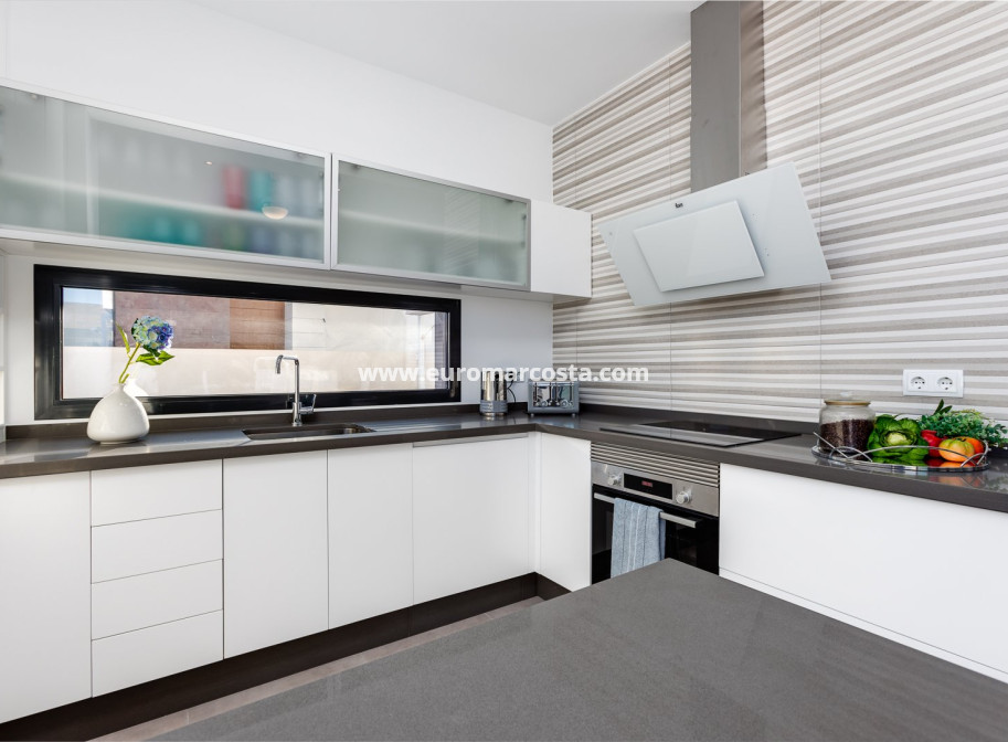 New Build - detached - Pilar de la Horadada