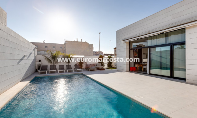 New Build - detached - Pilar de la Horadada