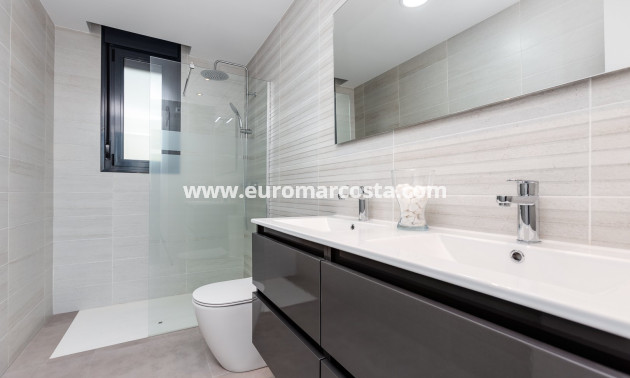 New Build - detached - Pilar de la Horadada